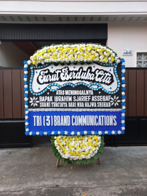 Papan Bunga Duka di Kayu Putih